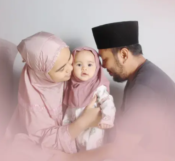 Nama bayi Islami menjadi kado pertama untuk anak tercinta