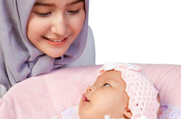 Nama bayi Islami dapat memiliki makna yang berarti doa dari orang tua